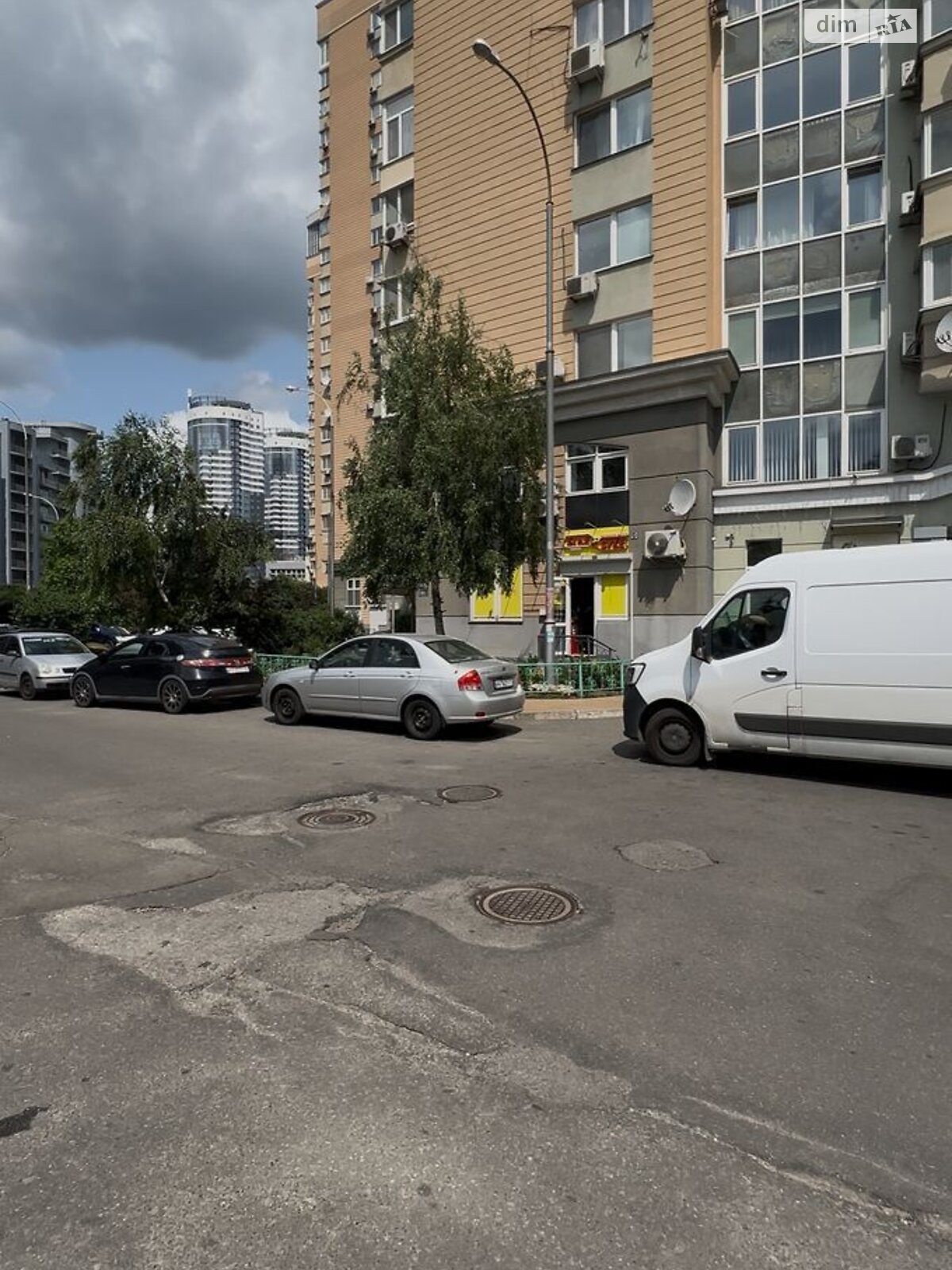 Продажа четырехкомнатной квартиры в Киеве, на ул. Раисы Окипной 10, кв. 38, район Левобережный Масив фото 1 Продажа четырехкомнатной квартиры в Киеве, на ул. Раисы Окипной 10, кв. 38, район Левобережный Масив фото 1