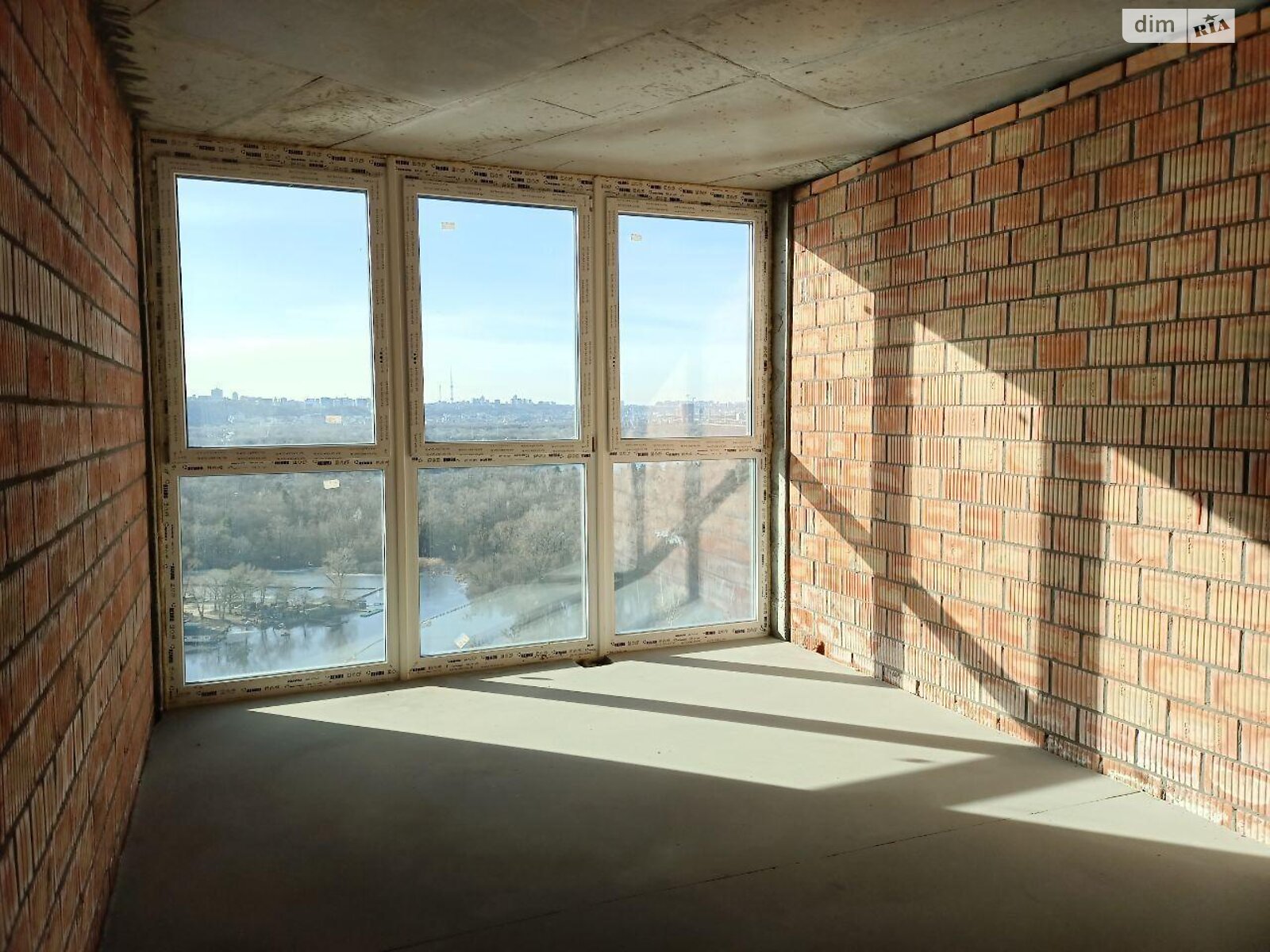 Продаж трикімнатної квартири в Києві, на вул. Євгена Маланюка 101Ш, район Лівобережний Масив фото 1 Продаж трикімнатної квартири в Києві, на вул. Євгена Маланюка 101Ш, район Лівобережний Масив фото 1