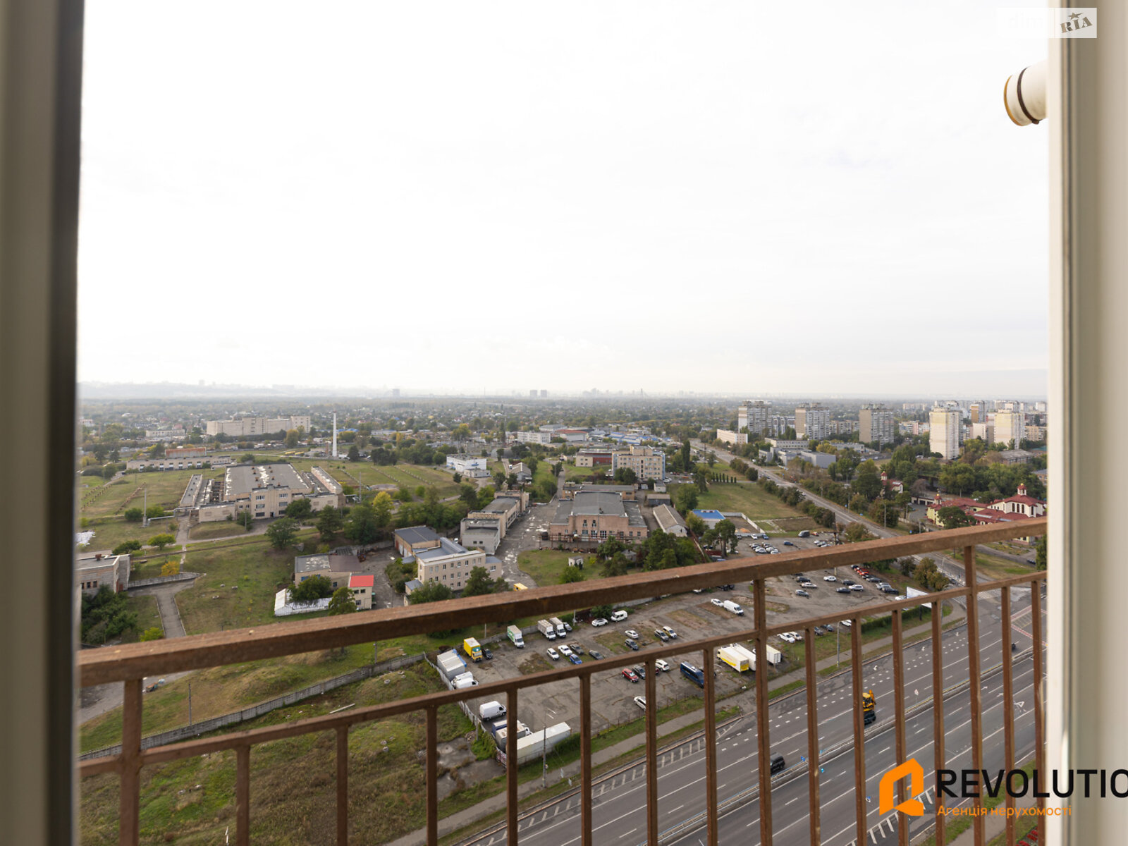 Продажа трехкомнатной квартиры в Киеве, на просп. Воскресенский 10А, район Левобережный Масив фото 1