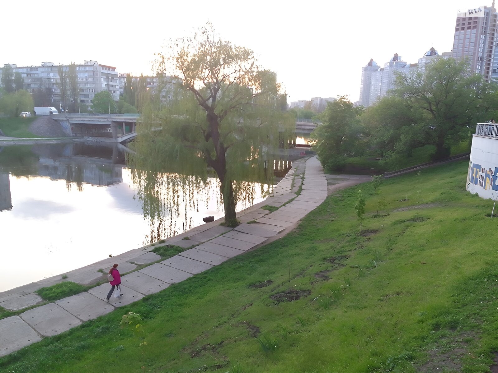 Продажа двухкомнатной квартиры в Киеве, на просп. Соборности 30, район Левобережный Масив фото 1 Продажа двухкомнатной квартиры в Киеве, на просп. Соборности 30, район Левобережный Масив фото 1