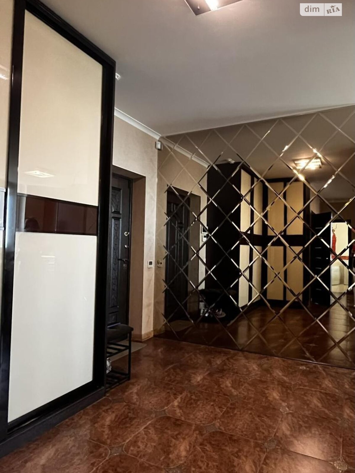 Продажа двухкомнатной квартиры в Киеве, на просп. Соборности 30, район Левобережный Масив фото 1 Продажа двухкомнатной квартиры в Киеве, на просп. Соборности 30, район Левобережный Масив фото 1