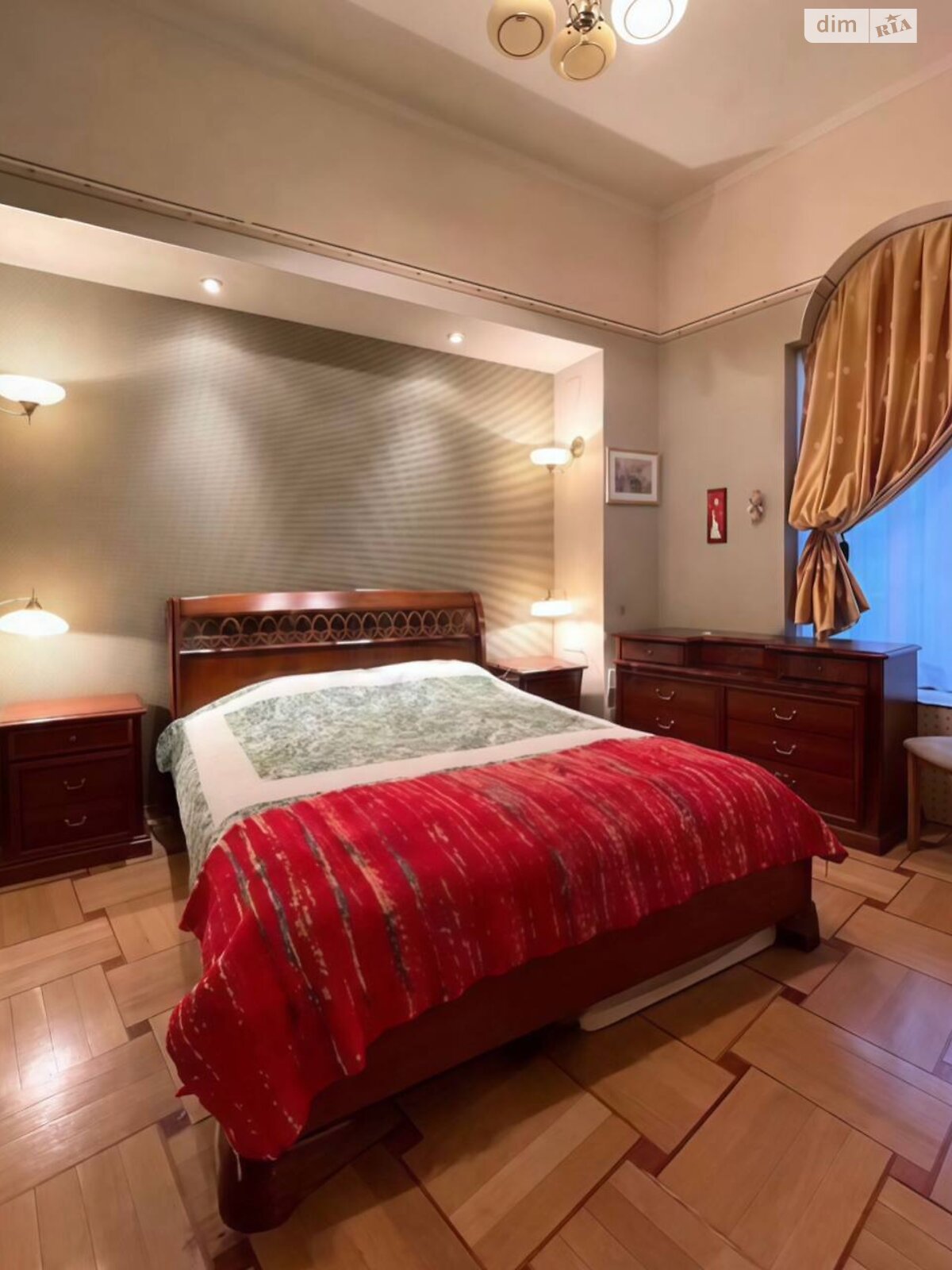 Продажа двухкомнатной квартиры в Киеве, на ул. Архитектора Городецкого 10, район Липки фото 1