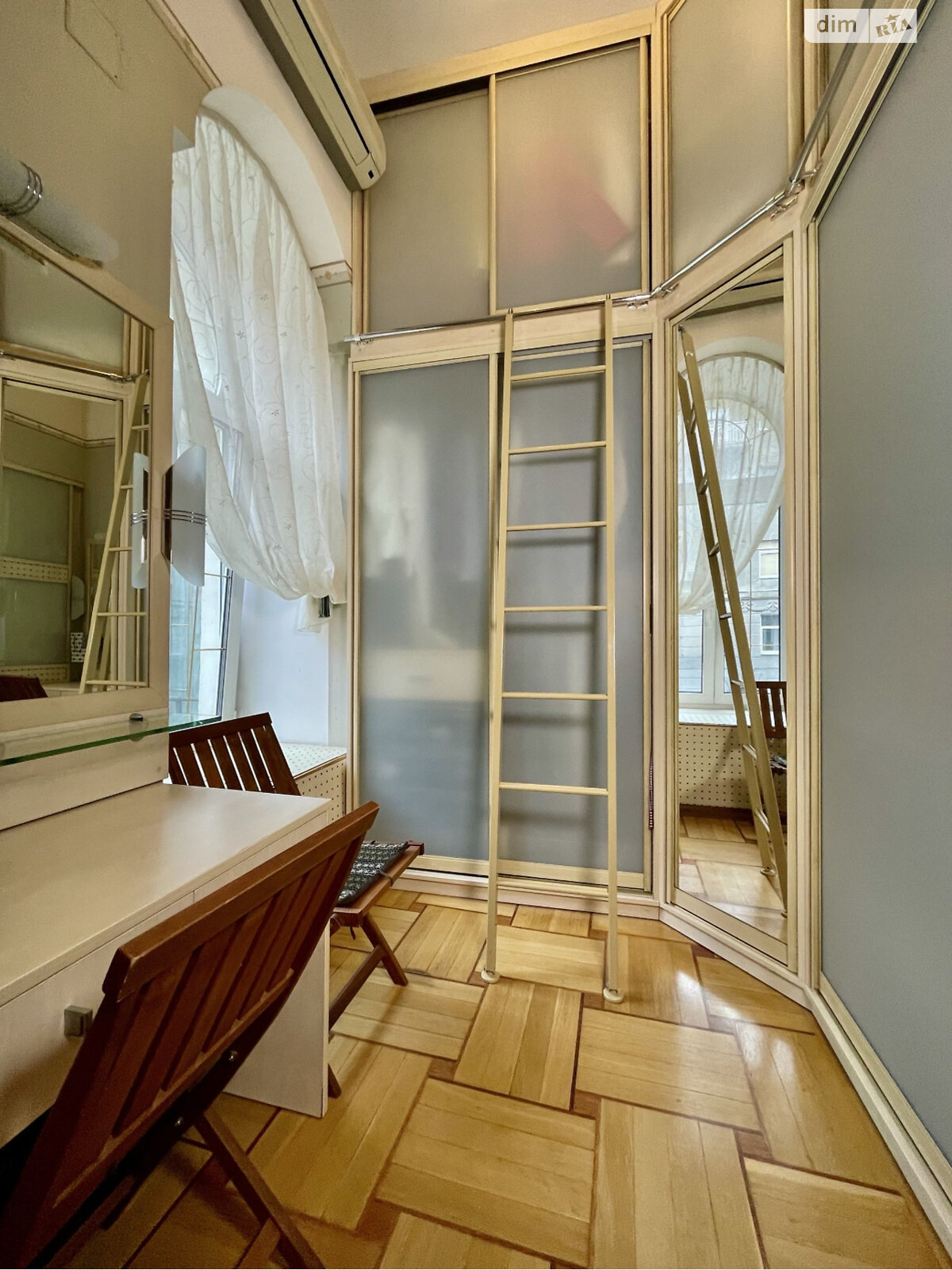 Продаж двокімнатної квартири в Києві, на вул. Архітектора Городецького 10, район Липки фото 1 Продаж двокімнатної квартири в Києві, на вул. Архітектора Городецького 10, район Липки фото 1