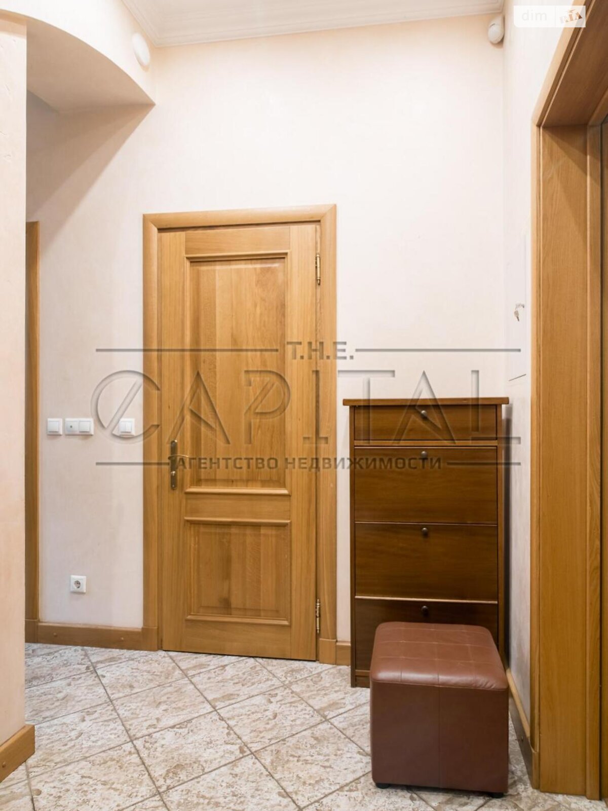 Продажа двухкомнатной квартиры в Киеве, на ул. Банковая 1/10, район Печерский фото 1 Продажа двухкомнатной квартиры в Киеве, на ул. Банковая 1/10, район Печерский фото 1