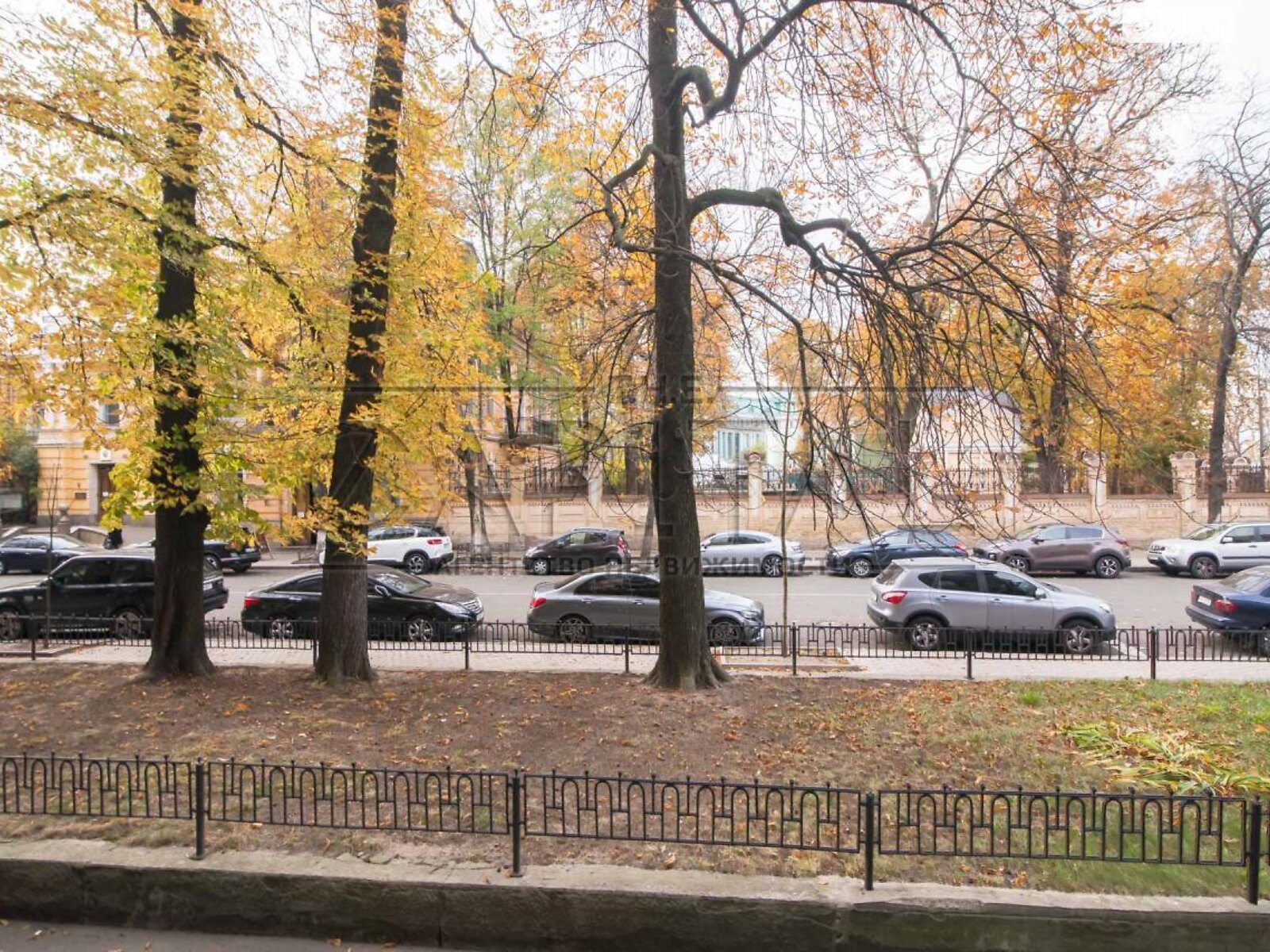 Продажа двухкомнатной квартиры в Киеве, на ул. Банковая 1/10, район Печерский фото 1 Продажа двухкомнатной квартиры в Киеве, на ул. Банковая 1/10, район Печерский фото 1