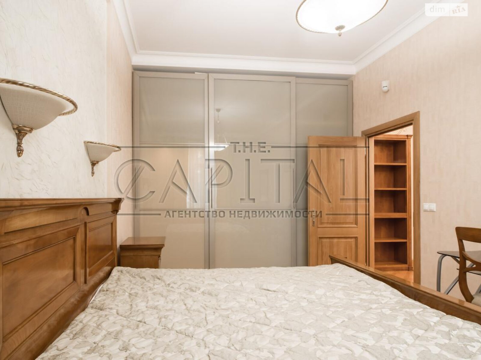 Продаж двокімнатної квартири в Києві, на вул. Банкова 1/10, район Липки фото 1 Продаж двокімнатної квартири в Києві, на вул. Банкова 1/10, район Липки фото 1