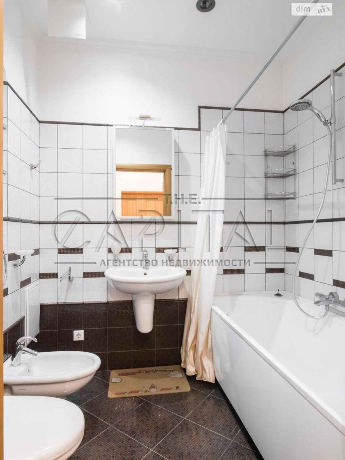 Продажа двухкомнатной квартиры в Киеве, на ул. Банковая 1/10, район Липки фото 1 Продажа двухкомнатной квартиры в Киеве, на ул. Банковая 1/10, район Липки фото 1