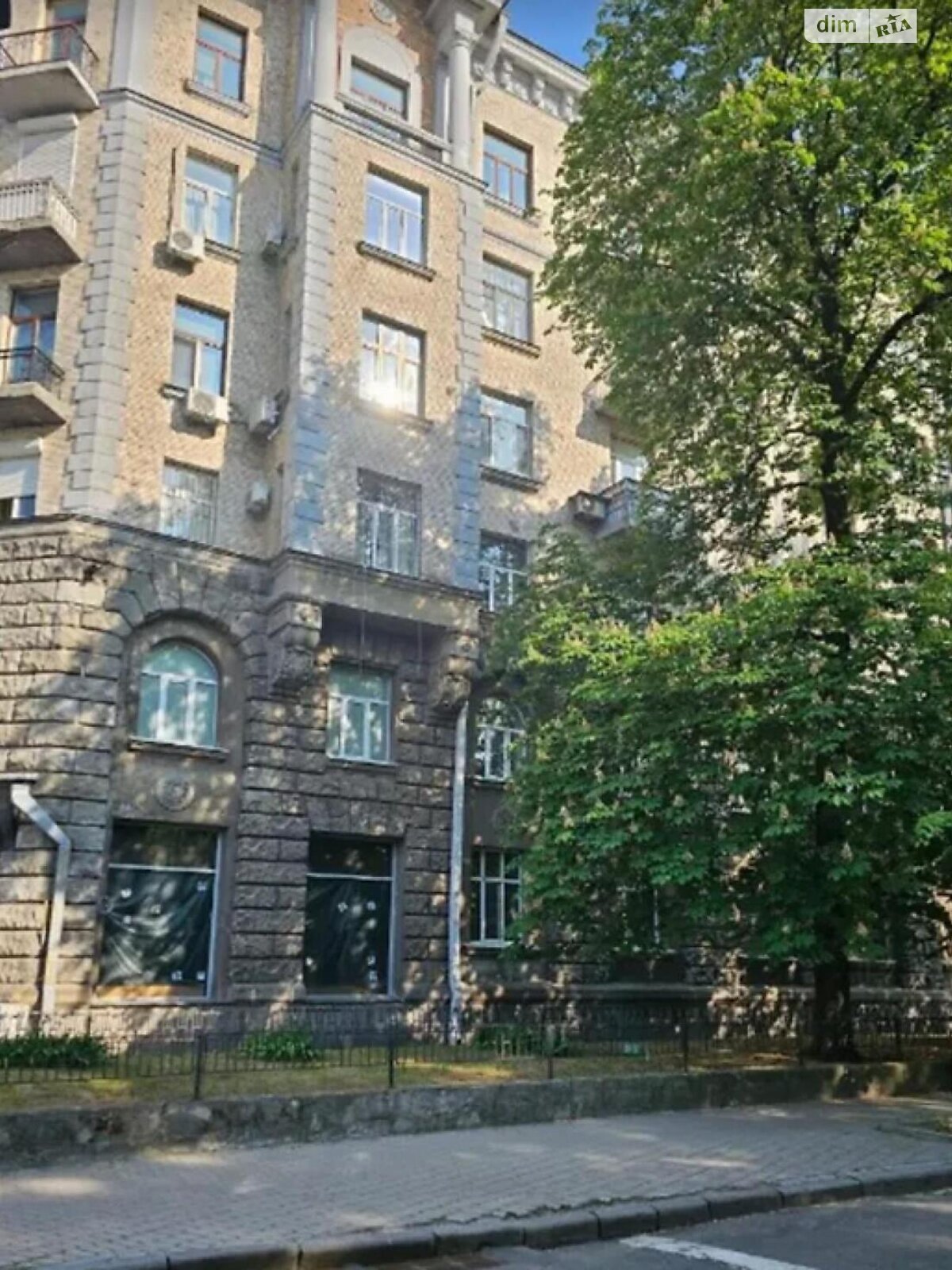 Продаж двокімнатної квартири в Києві, на вул. Банкова 1/10, район Липки фото 1 Продаж двокімнатної квартири в Києві, на вул. Банкова 1/10, район Липки фото 1
