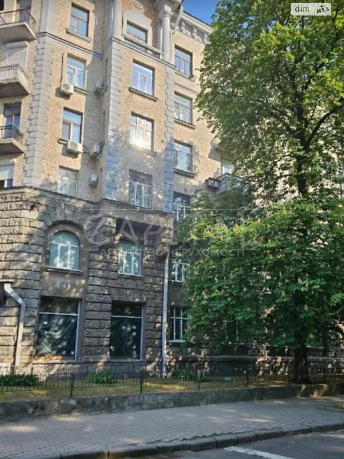 Продаж двокімнатної квартири в Києві, на вул. Банкова 1/10, район Липки фото 1 Продаж двокімнатної квартири в Києві, на вул. Банкова 1/10, район Липки фото 1
