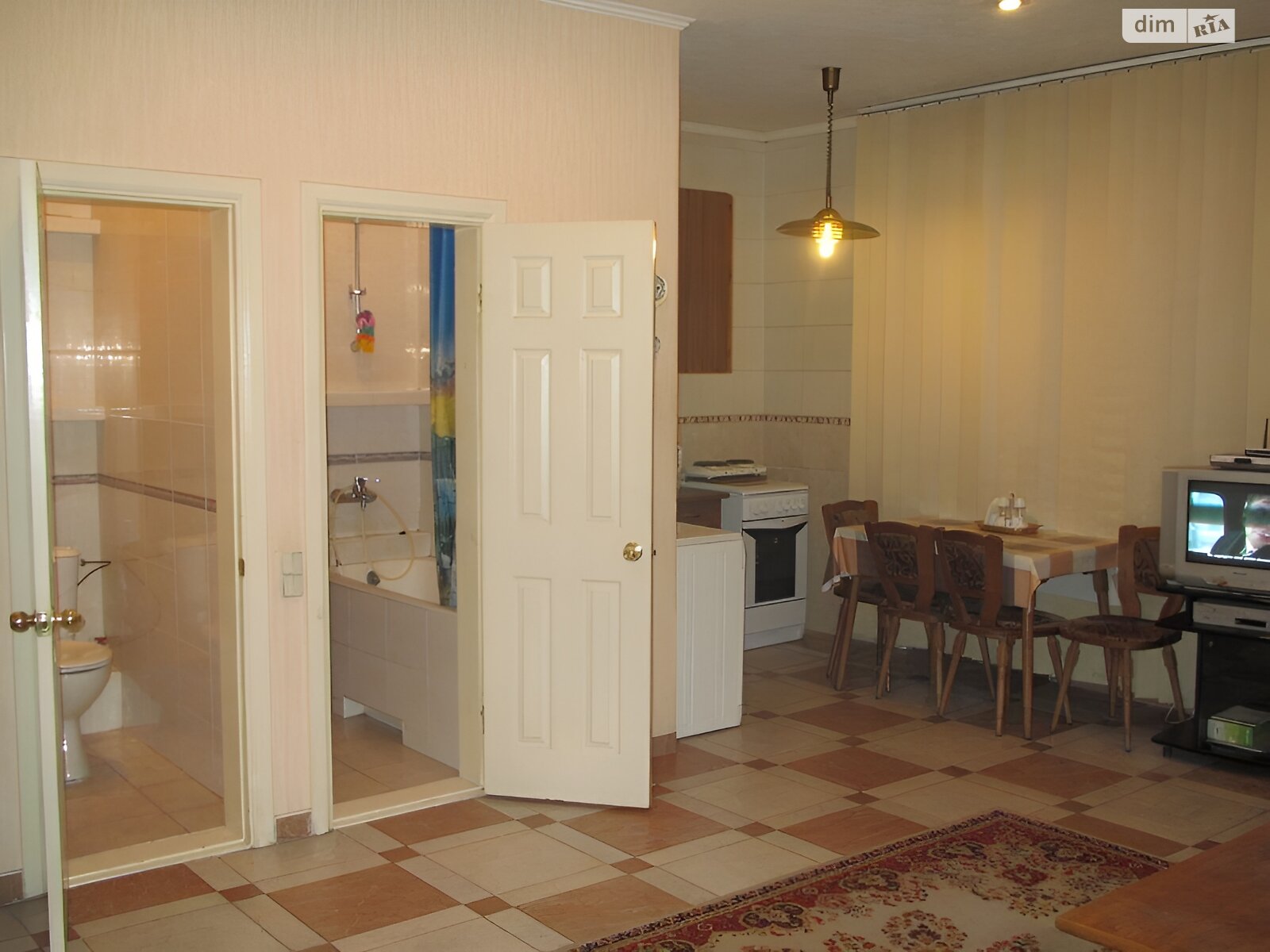Продаж двокімнатної квартири в Києві, на вул. Басейна 7, район Липки фото 1 Продаж двокімнатної квартири в Києві, на вул. Басейна 7, район Липки фото 1