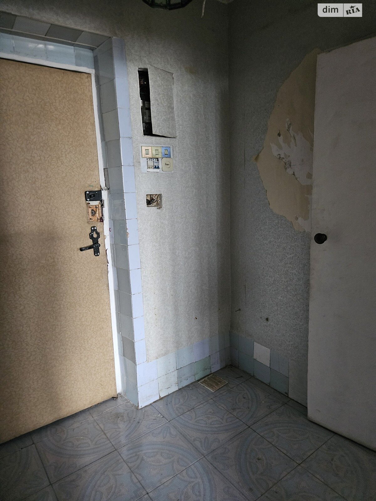 Продаж однокімнатної квартири в Києві, на вул. Басейна, район Липки фото 1 Продаж однокімнатної квартири в Києві, на вул. Басейна, район Липки фото 1