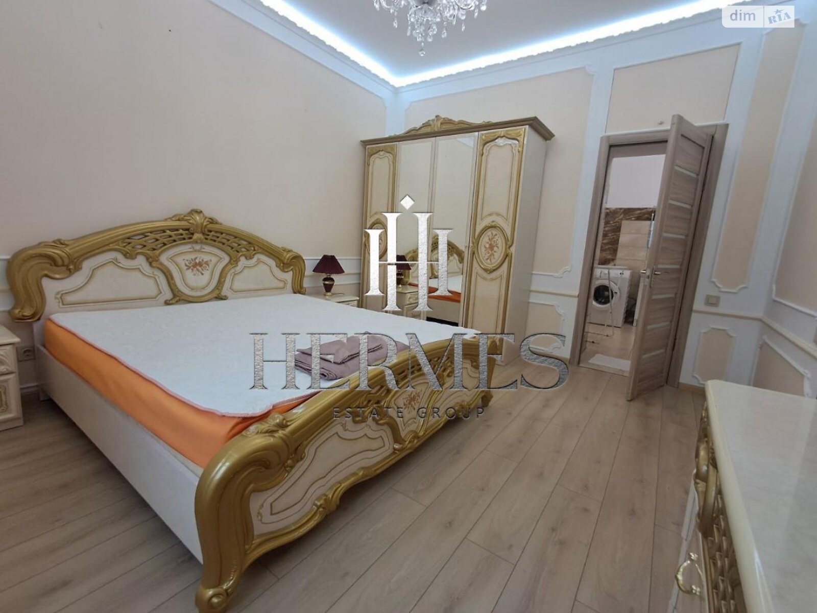 Продажа четырехкомнатной квартиры в Киеве, на ул. Дарвина 7, район Липки фото 1 Продажа четырехкомнатной квартиры в Киеве, на ул. Дарвина 7, район Липки фото 1