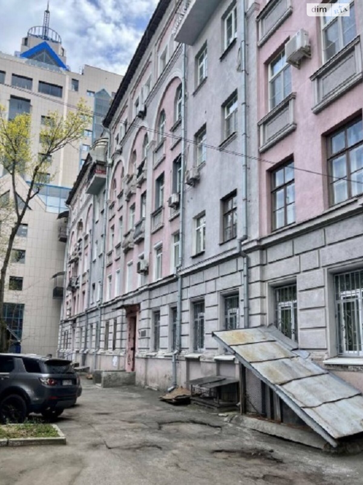 Продаж чотирикімнатної квартири в Києві, на вул. Дарвіна 10, район Липки фото 1