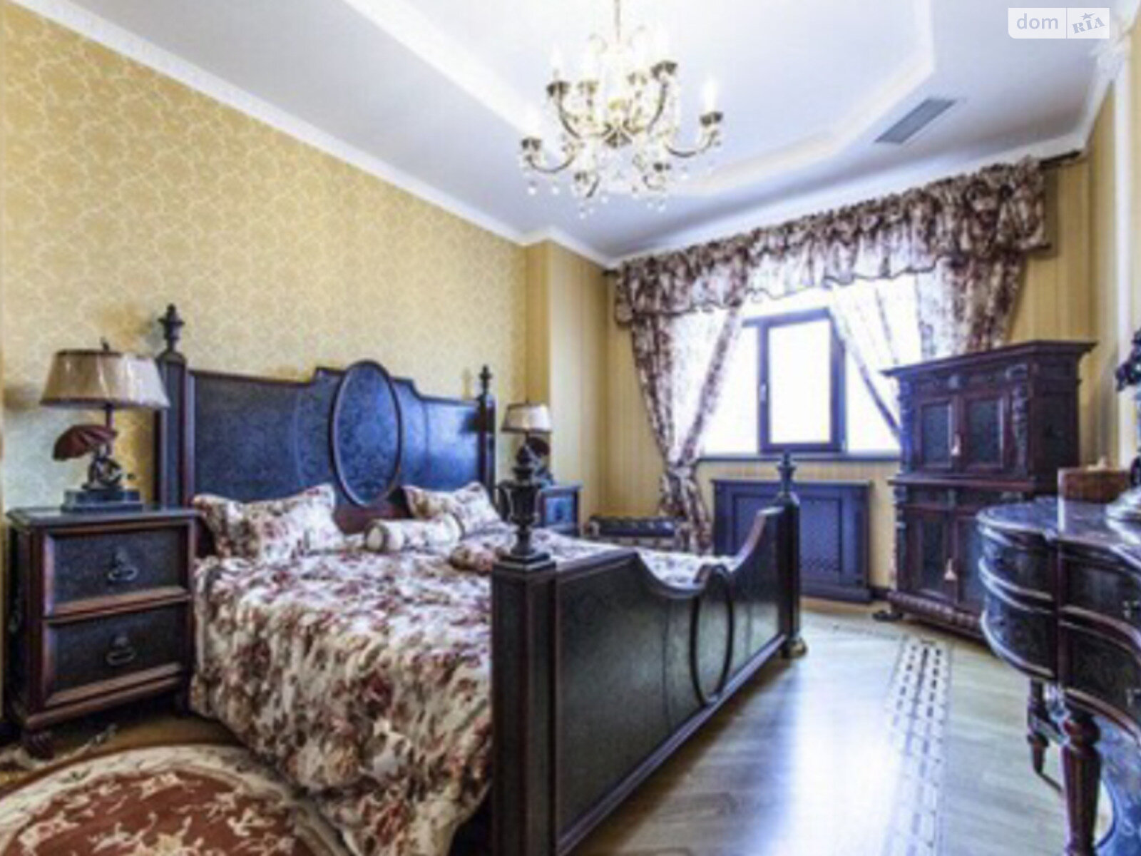 Продаж п`ятикімнатної квартири в Києві, на вул. Хрещатик 27Б, район Липки фото 1 Продаж п`ятикімнатної квартири в Києві, на вул. Хрещатик 27Б, район Липки фото 1