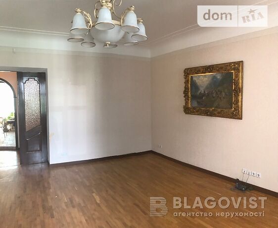 Продажа трехкомнатной квартиры в Киеве, на ул. Институтская 16 район Липки фото 1 Продажа трехкомнатной квартиры в Киеве, на ул. Институтская 16 район Липки фото 1