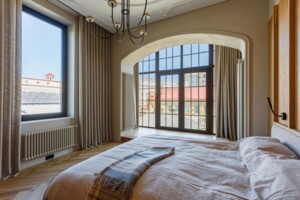 Продажа двухкомнатной квартиры в Киеве, на ул. Институтская 13А, район Липки фото 2