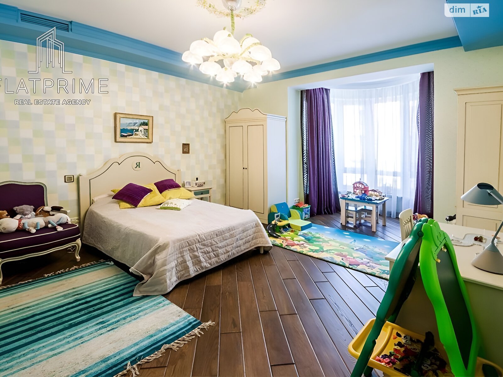 Продажа трехкомнатной квартиры в Киеве, на ул. Институтская 18А, район Липки фото 1 Продажа трехкомнатной квартиры в Киеве, на ул. Институтская 18А, район Липки фото 1