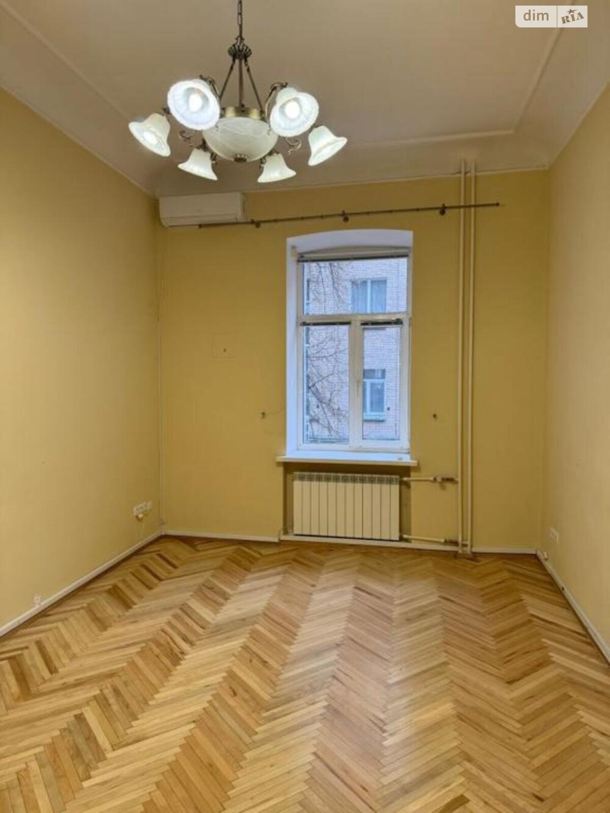 Продаж трикімнатної квартири в Києві, на вул. Інститутська 19В, район Липки фото 1 Продаж трикімнатної квартири в Києві, на вул. Інститутська 19В, район Липки фото 1