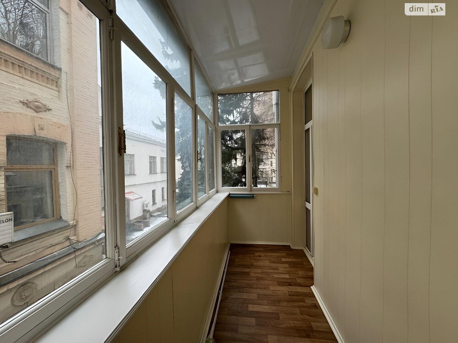 Продаж трикімнатної квартири в Києві, на вул. Інститутська 19В, район Липки фото 1 Продаж трикімнатної квартири в Києві, на вул. Інститутська 19В, район Липки фото 1