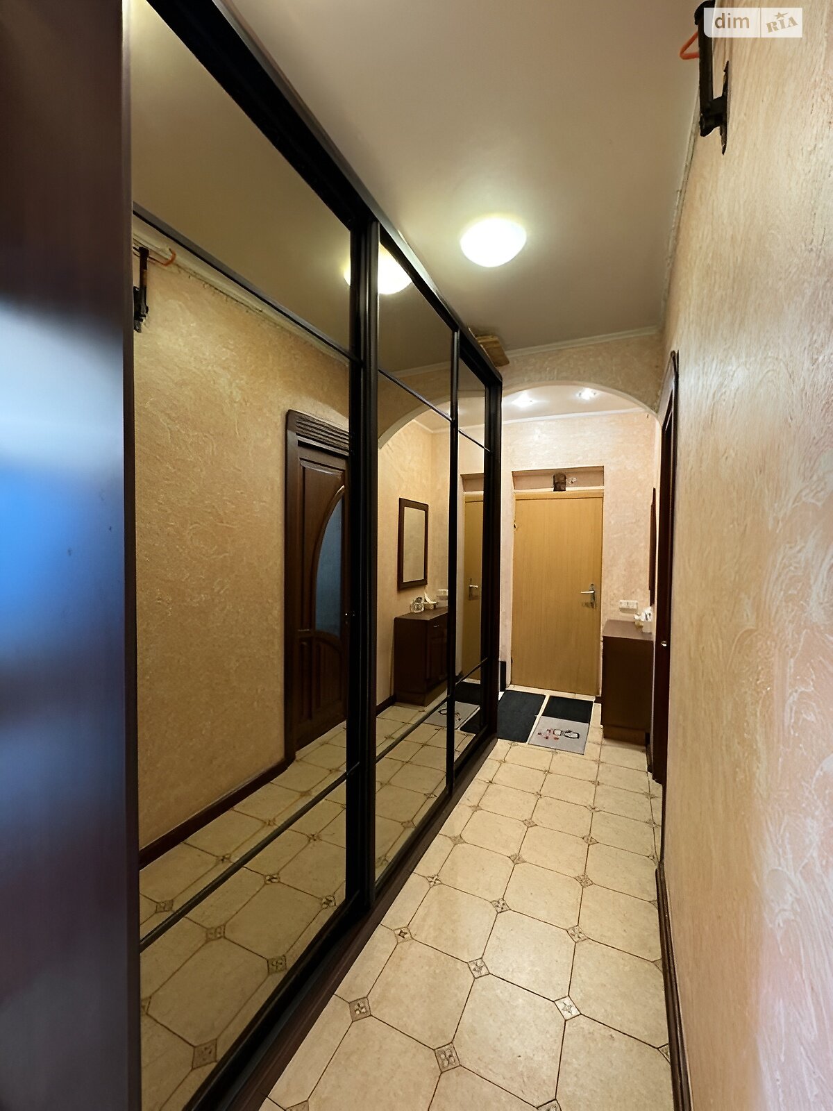 Продажа двухкомнатной квартиры в Киеве, на пер. Кости Гордиенко 10, район Липки фото 1 Продажа двухкомнатной квартиры в Киеве, на пер. Кости Гордиенко 10, район Липки фото 1