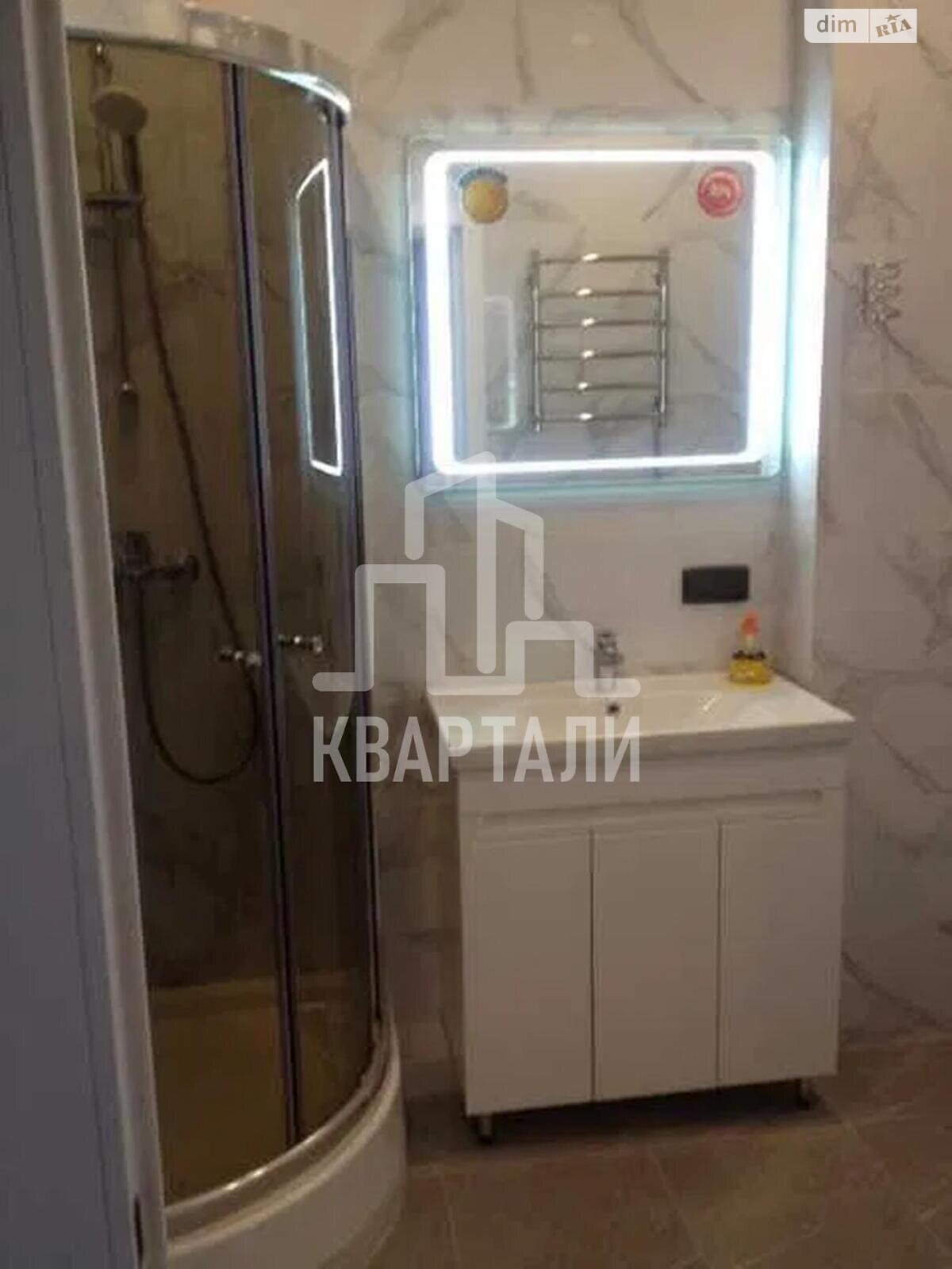Продаж двокімнатної квартири в Києві, на пров. Кості Гордієнка 10, район Липки фото 1 Продаж двокімнатної квартири в Києві, на пров. Кості Гордієнка 10, район Липки фото 1