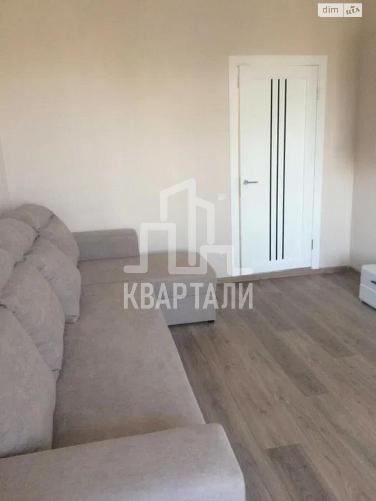 Продаж двокімнатної квартири в Києві, на пров. Кості Гордієнка 10, район Липки фото 1 Продаж двокімнатної квартири в Києві, на пров. Кості Гордієнка 10, район Липки фото 1