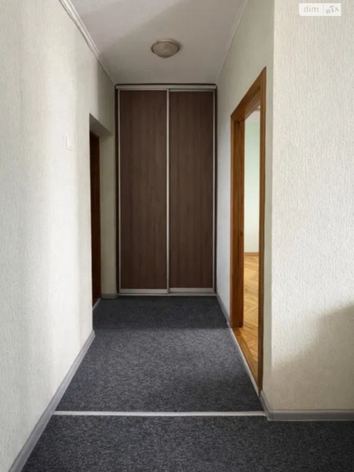 Продажа трехкомнатной квартиры в Киеве, на пер. Костя Гордиенко 3, район Липки фото 1