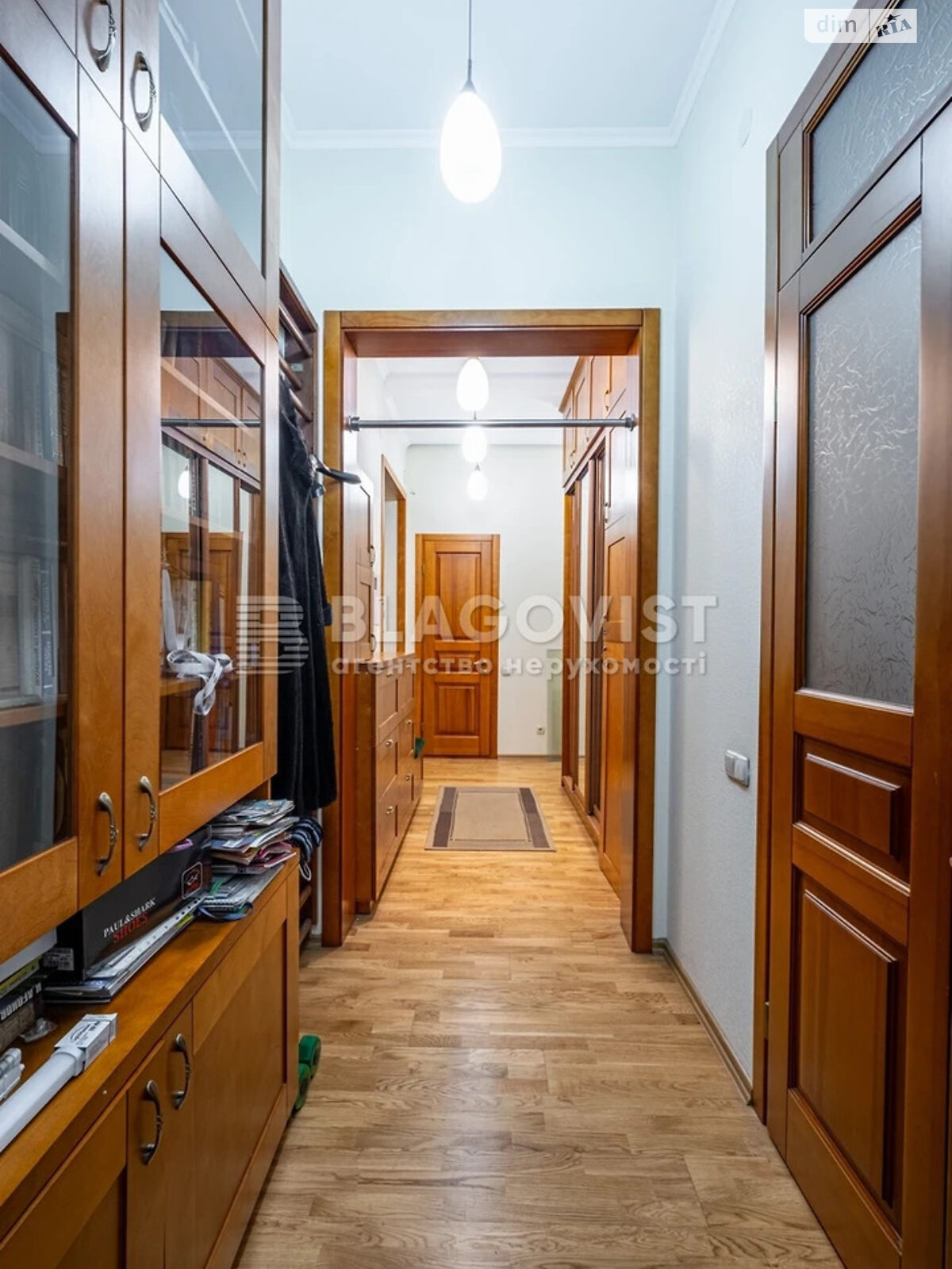Продаж двокімнатної квартири в Києві, на вул. Хрещатик 15, район Липки фото 1 Продаж двокімнатної квартири в Києві, на вул. Хрещатик 15, район Липки фото 1