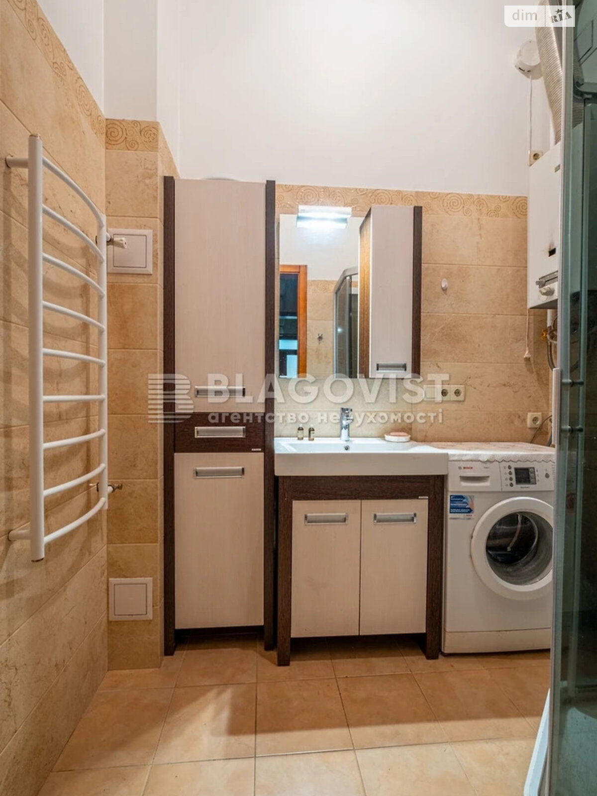 Продажа трехкомнатной квартиры в Киеве, на ул. Крещатик 15, район Липки фото 1 Продажа трехкомнатной квартиры в Киеве, на ул. Крещатик 15, район Липки фото 1