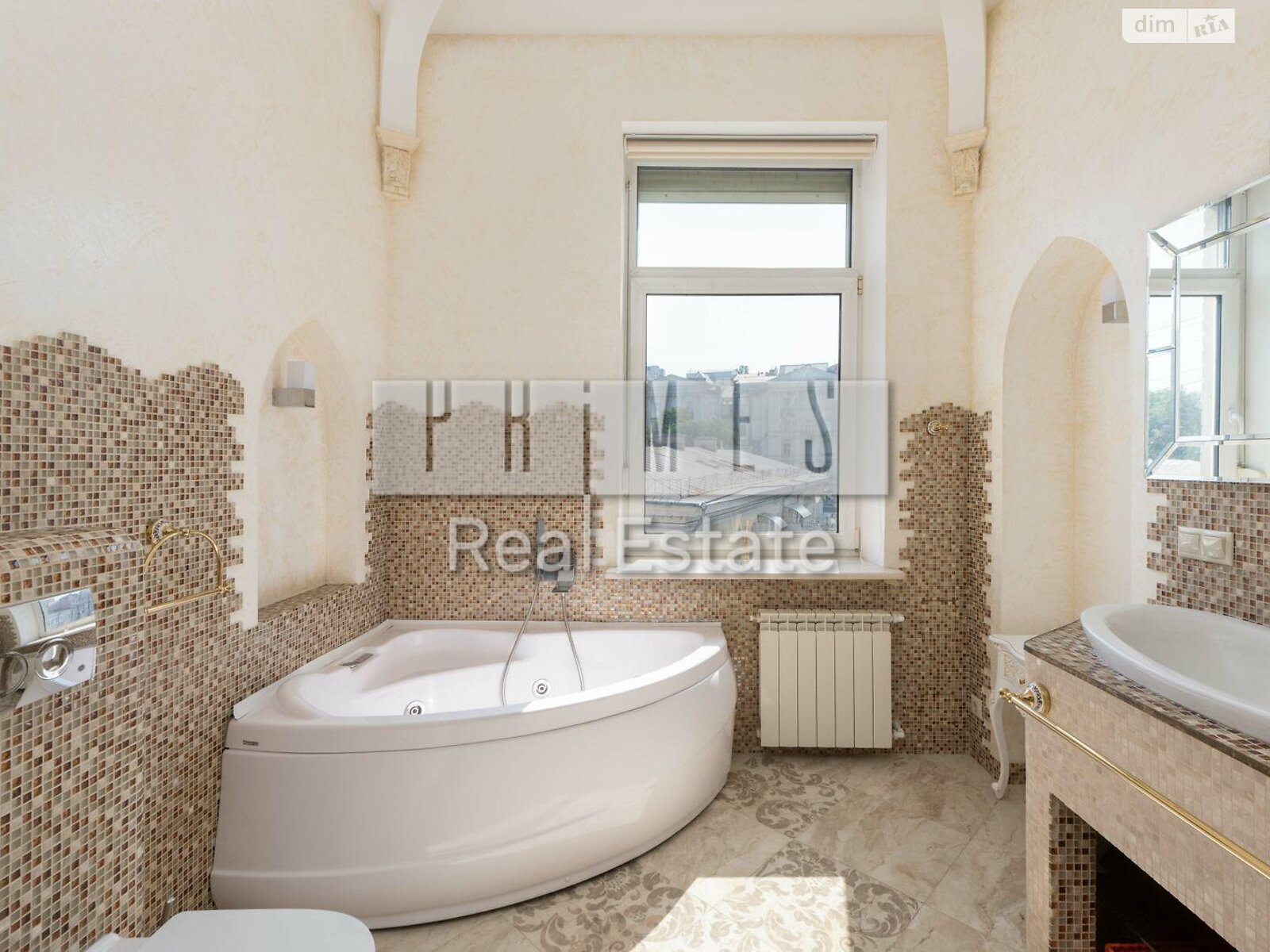 Продажа трехкомнатной квартиры в Киеве, на ул. Крещатик 21, район Липки фото 1