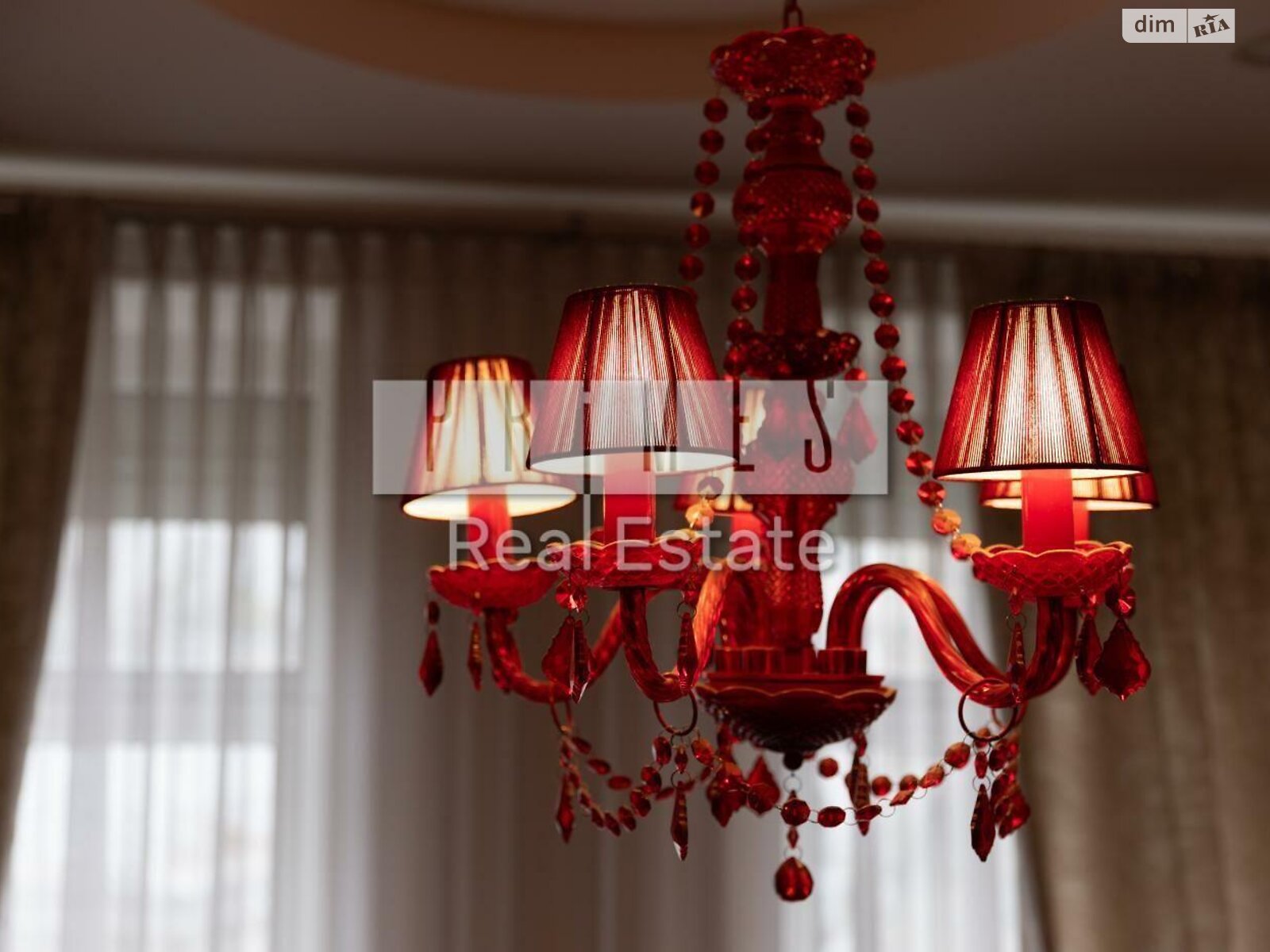 Продажа трехкомнатной квартиры в Киеве, на ул. Крещатик 21, район Липки фото 1 Продажа трехкомнатной квартиры в Киеве, на ул. Крещатик 21, район Липки фото 1