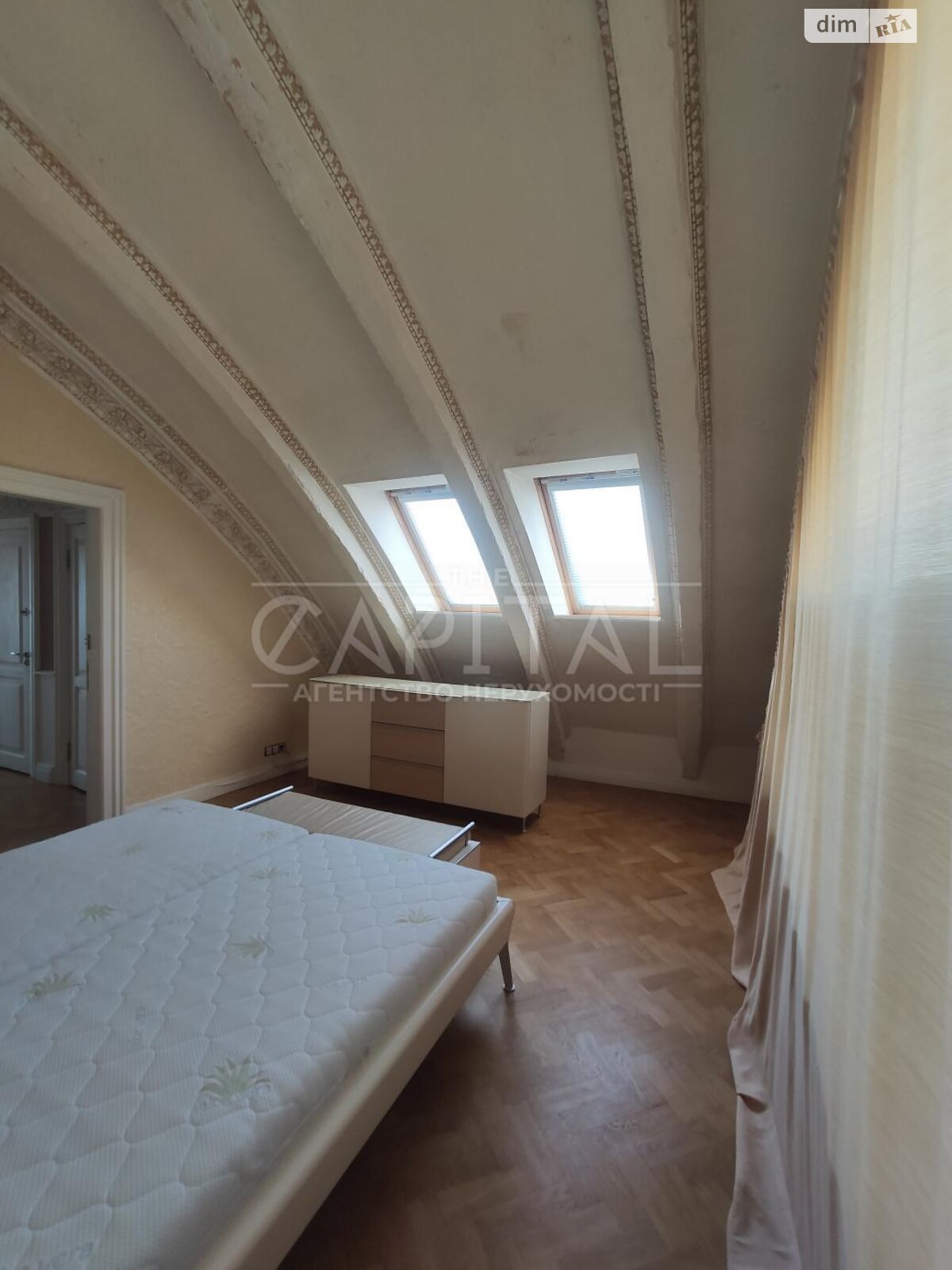 Продаж трикімнатної квартири в Києві, на вул. Кропивницького 8, район Липки фото 1 Продаж трикімнатної квартири в Києві, на вул. Кропивницького 8, район Липки фото 1