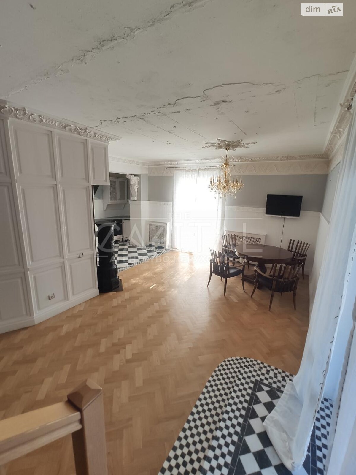 Продаж трикімнатної квартири в Києві, на вул. Кропивницького 8, район Липки фото 1 Продаж трикімнатної квартири в Києві, на вул. Кропивницького 8, район Липки фото 1