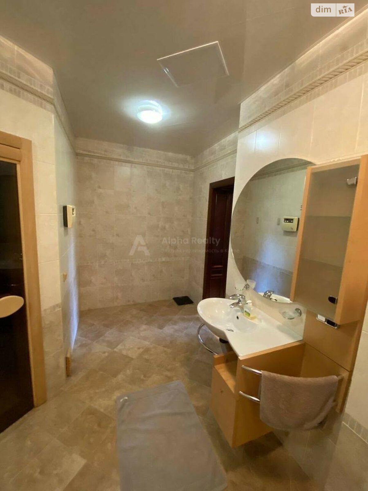 Продаж трикімнатної квартири в Києві, на вул. Кропивницького 8, район Липки фото 1 Продаж трикімнатної квартири в Києві, на вул. Кропивницького 8, район Липки фото 1
