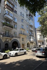 Продаж двокімнатної квартири в Києві, на вул. Кропивницького 16, район Липки фото 2 Продаж двокімнатної квартири в Києві, на вул. Кропивницького 16, район Липки фото 2