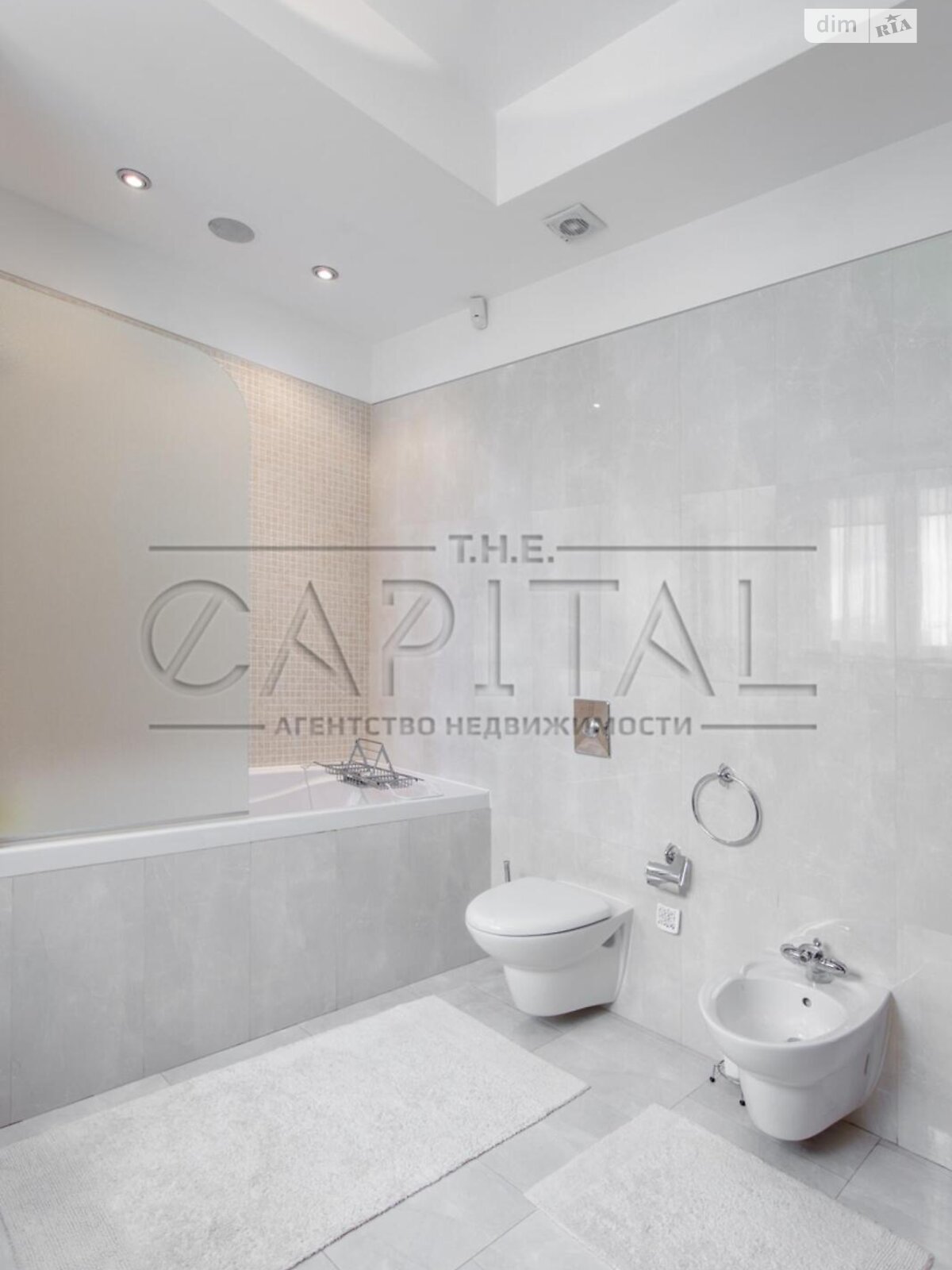 Продаж чотирикімнатної квартири в Києві, на вул. Кропивницького 10, район Липки фото 1 Продаж чотирикімнатної квартири в Києві, на вул. Кропивницького 10, район Липки фото 1