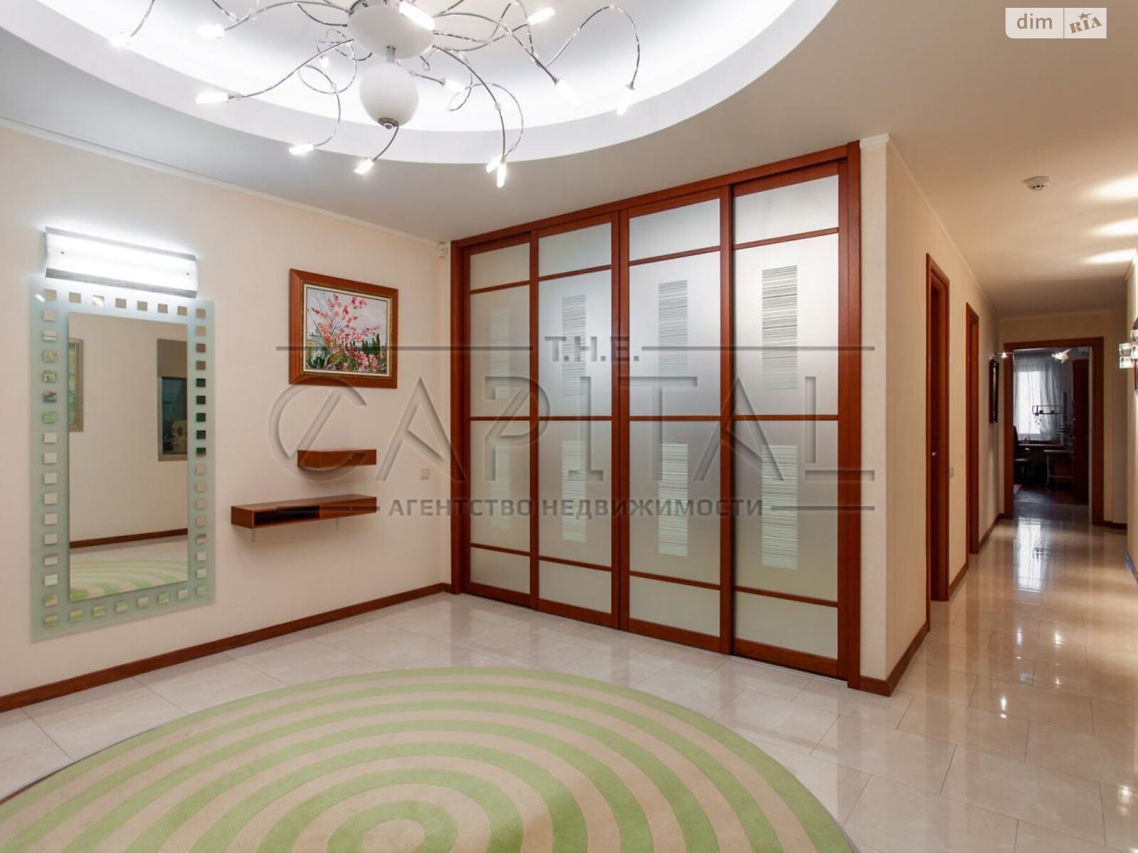 Продаж чотирикімнатної квартири в Києві, на вул. Кропивницького 10, район Липки фото 1 Продаж чотирикімнатної квартири в Києві, на вул. Кропивницького 10, район Липки фото 1