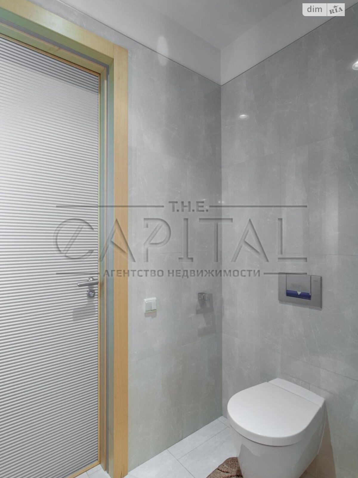 Продаж чотирикімнатної квартири в Києві, на вул. Кропивницького 10, район Липки фото 1 Продаж чотирикімнатної квартири в Києві, на вул. Кропивницького 10, район Липки фото 1