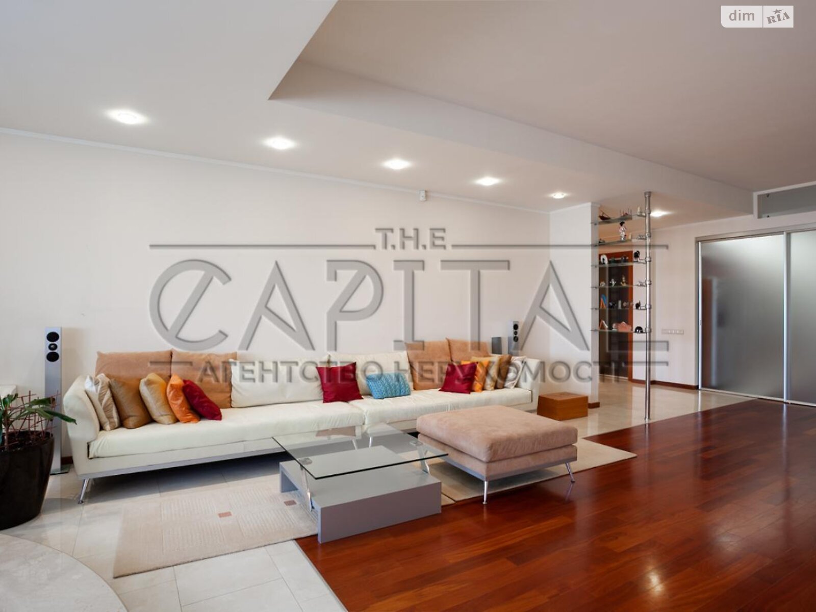 Продаж чотирикімнатної квартири в Києві, на вул. Кропивницького 10, район Липки фото 1 Продаж чотирикімнатної квартири в Києві, на вул. Кропивницького 10, район Липки фото 1