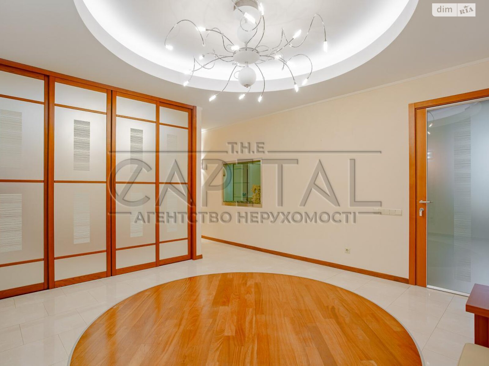 Продаж чотирикімнатної квартири в Києві, на вул. Кропивницького 10, район Липки фото 1