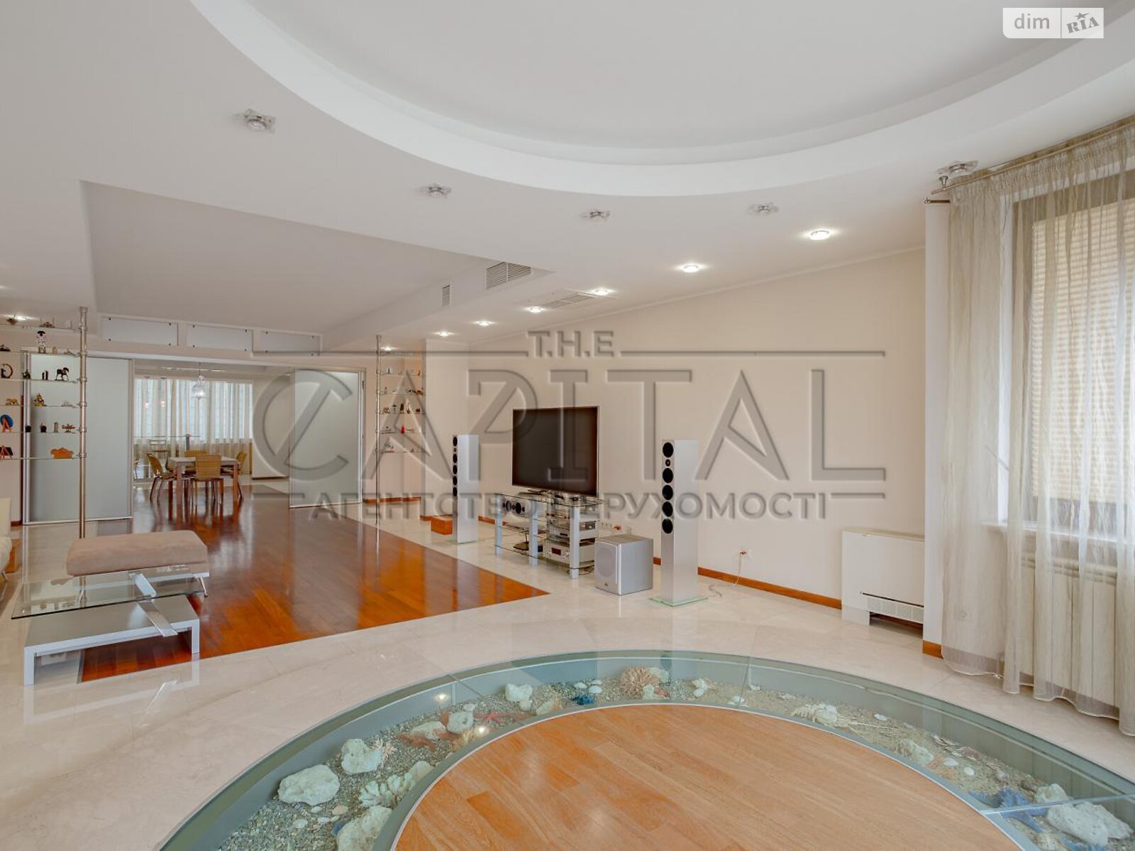 Продаж чотирикімнатної квартири в Києві, на вул. Кропивницького 10, район Липки фото 1