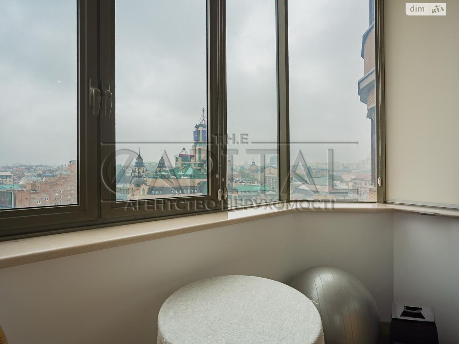 Продаж чотирикімнатної квартири в Києві, на вул. Кропивницького 10, район Липки фото 1