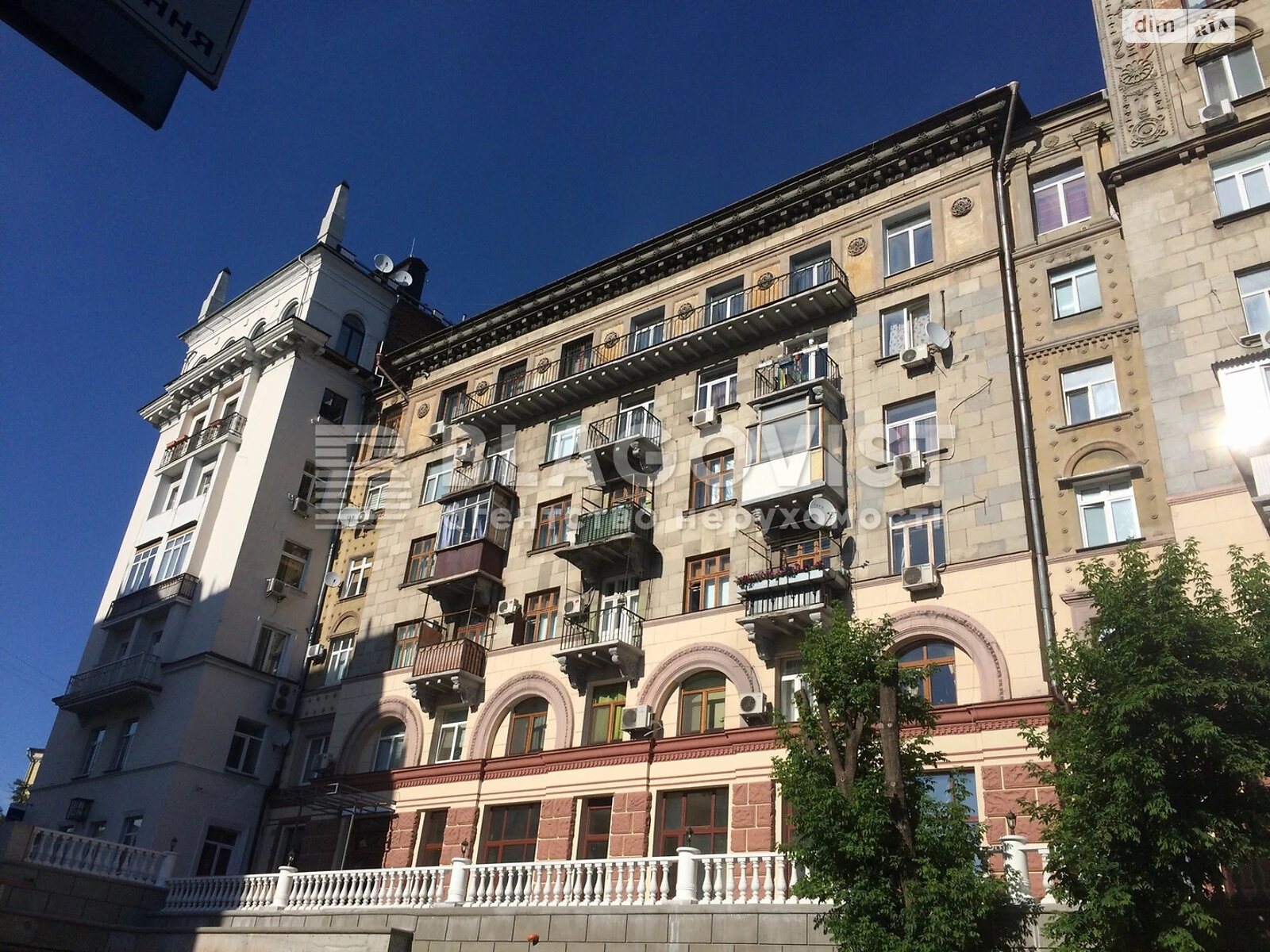 Продажа двухкомнатной квартиры в Киеве, на ул. Круглоуниверситетская 13, район Липки фото 1 Продажа двухкомнатной квартиры в Киеве, на ул. Круглоуниверситетская 13, район Липки фото 1