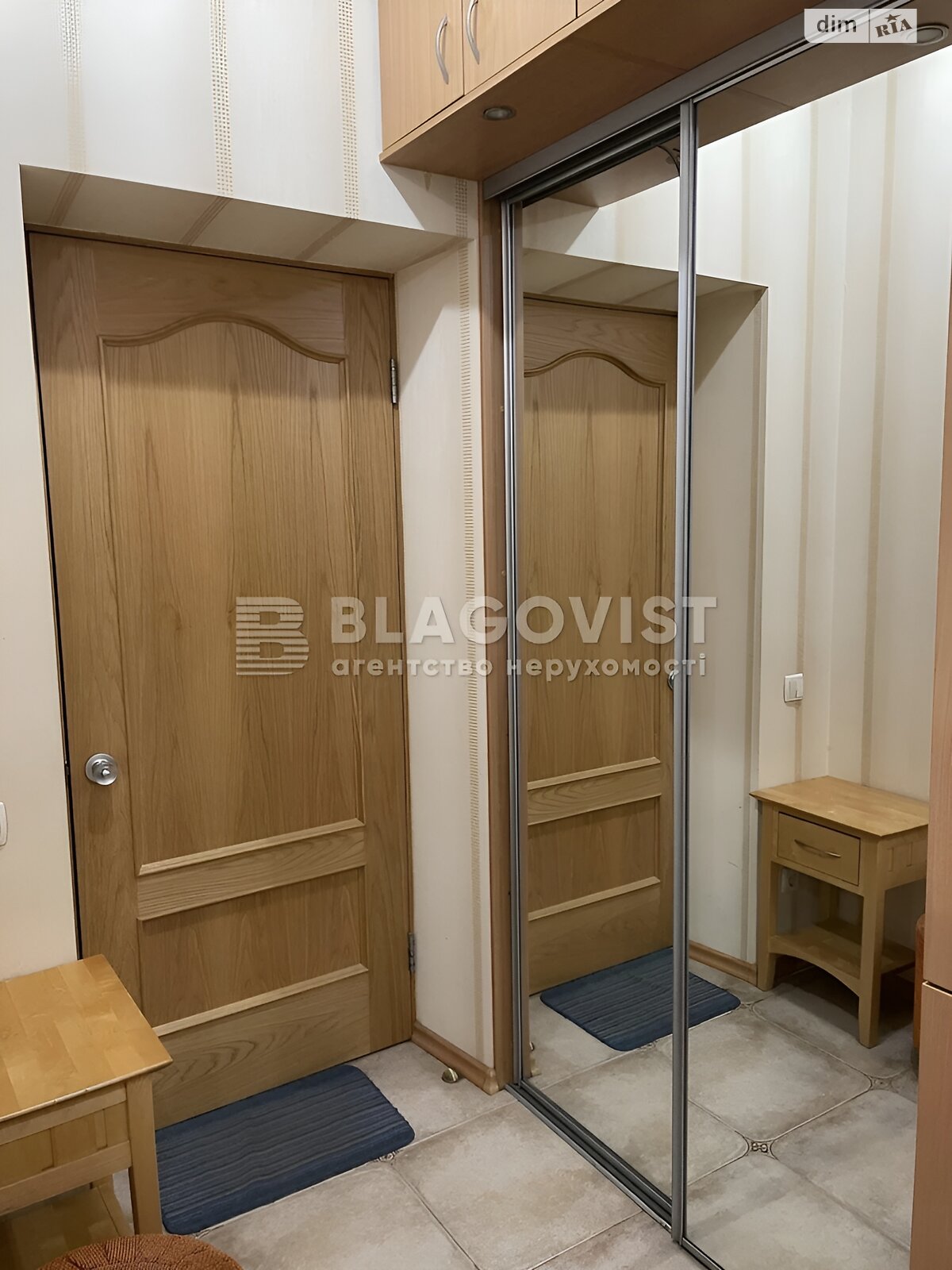Продаж двокімнатної квартири в Києві, на вул. Круглоуніверситетська 13, район Липки фото 1 Продаж двокімнатної квартири в Києві, на вул. Круглоуніверситетська 13, район Липки фото 1