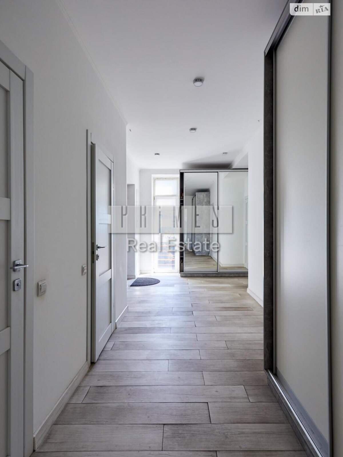 Продажа восьмикомнатной квартиры в Киеве, на ул. Круглоуниверситетская 3-5, район Липки фото 1