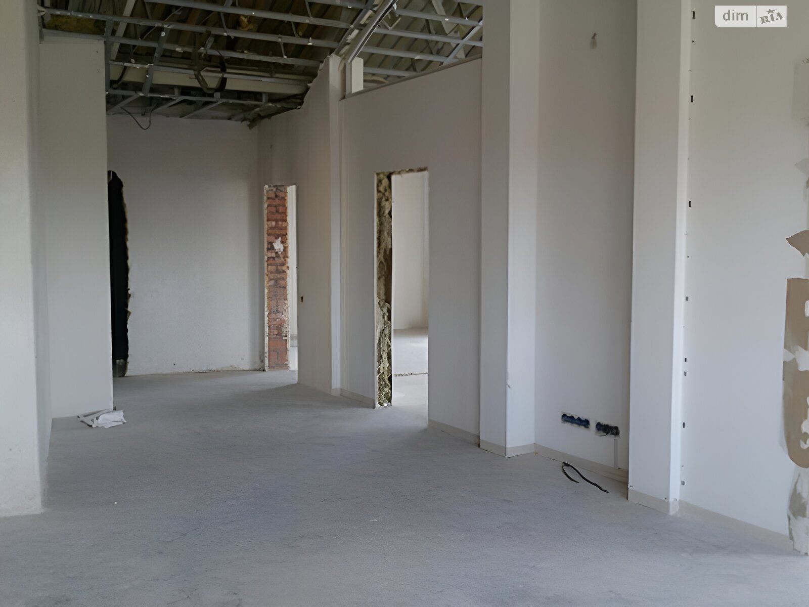 Продажа четырехкомнатной квартиры в Киеве, на спуск Крутой 7, район Липки фото 1 Продажа четырехкомнатной квартиры в Киеве, на спуск Крутой 7, район Липки фото 1