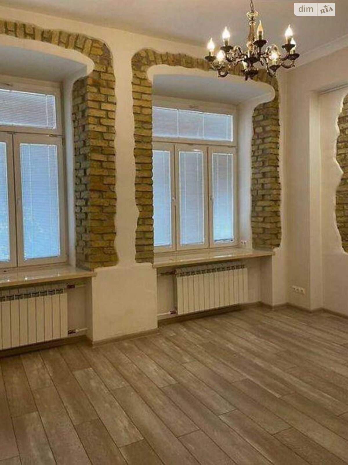 Продаж чотирикімнатної квартири в Києві, на узвіз Крутий 5, район Липки фото 1 Продаж чотирикімнатної квартири в Києві, на узвіз Крутий 5, район Липки фото 1