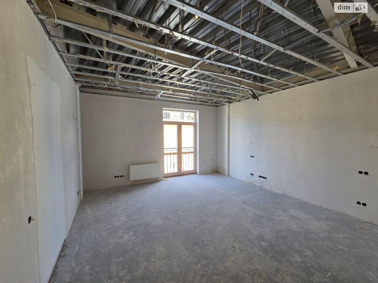 Продажа четырехкомнатной квартиры в Киеве, на спуск Крутой 7, район Липки фото 1 Продажа четырехкомнатной квартиры в Киеве, на спуск Крутой 7, район Липки фото 1