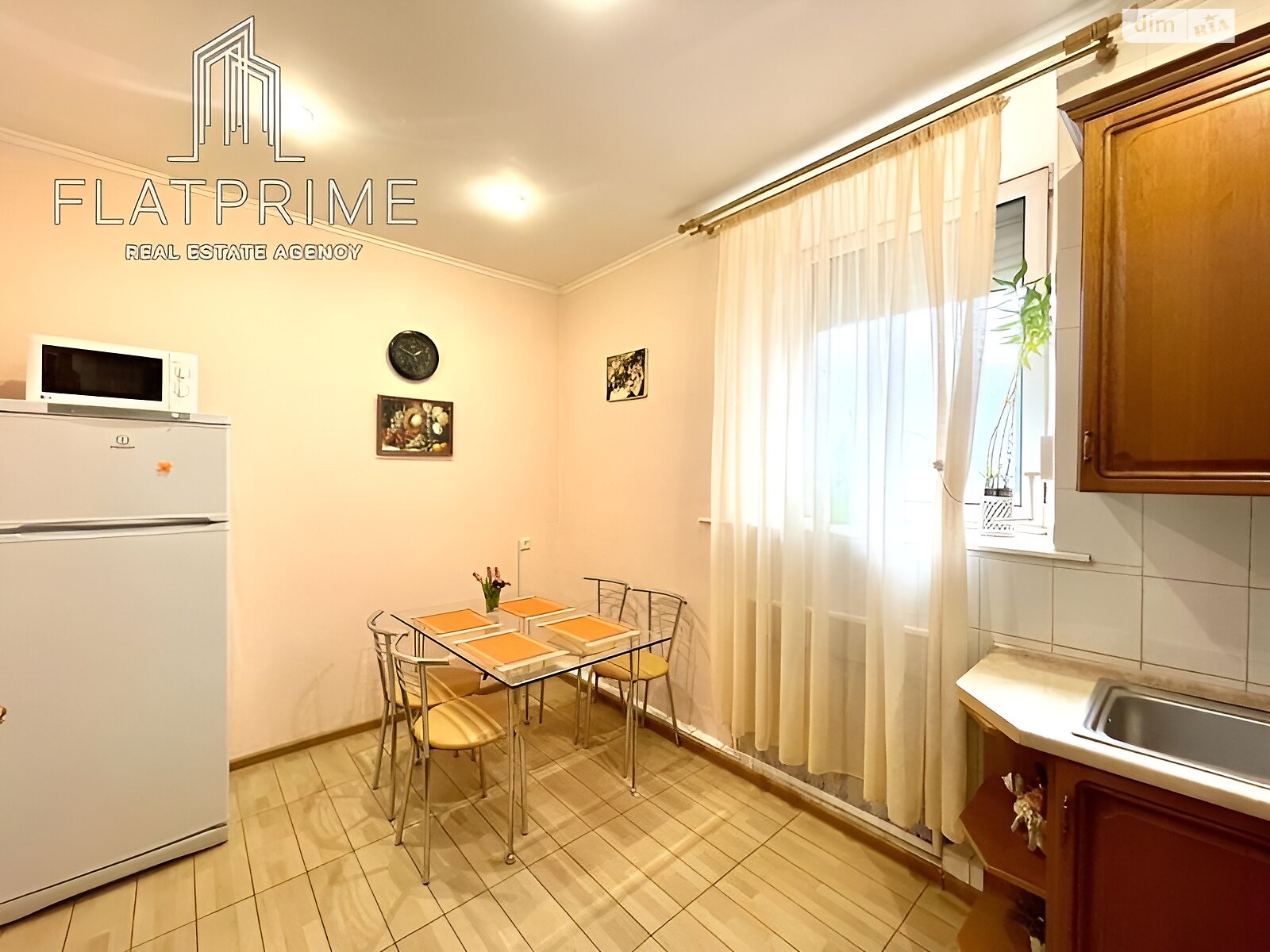 Продажа трехкомнатной квартиры в Киеве, на ул. Лютеранская 19, район Липки фото 1 Продажа трехкомнатной квартиры в Киеве, на ул. Лютеранская 19, район Липки фото 1