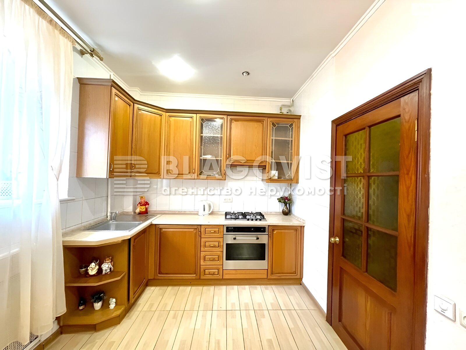 Продажа трехкомнатной квартиры в Киеве, на ул. Лютеранская 19, район Липки фото 1 Продажа трехкомнатной квартиры в Киеве, на ул. Лютеранская 19, район Липки фото 1